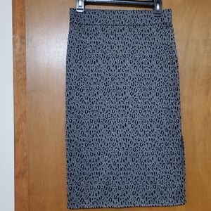 LOFT Petites Gray Leopard Midi Stretch Skirt